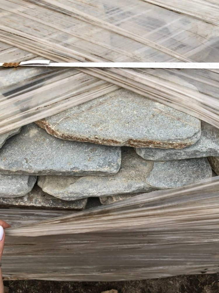 плитняк златолит серебристый галтованный