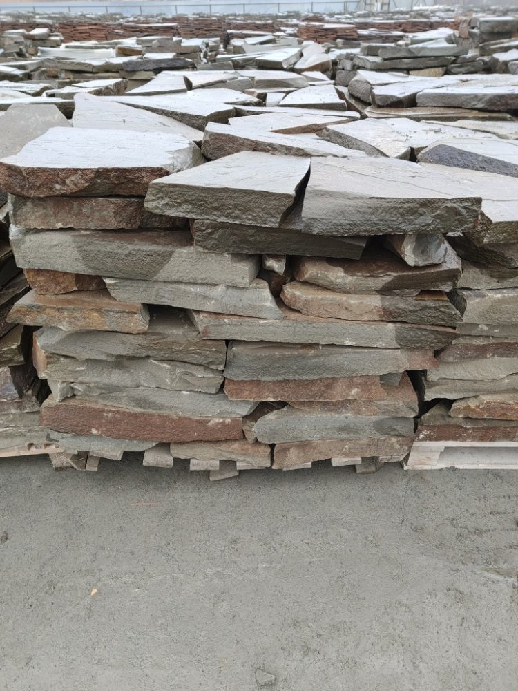 Плитняк песчаник серо-зелёный для мощения 60-65 мм купить в Губахе