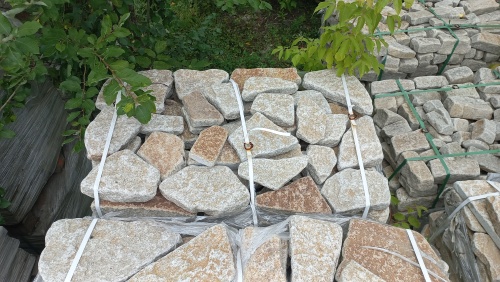 Гранитный плитняк галтованный для парковки купить в Губахе