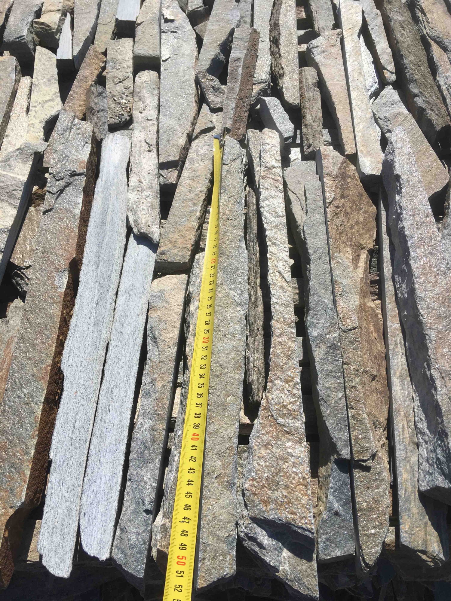 Горбушка златолит мультиколор для облицовки купить в Губахе