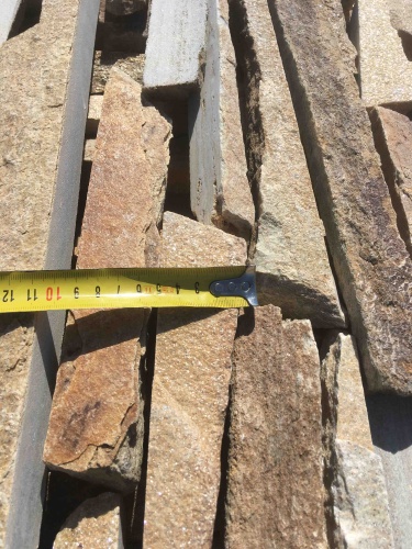 Горбушка златолит золотистый для облицовки купить в Губахе