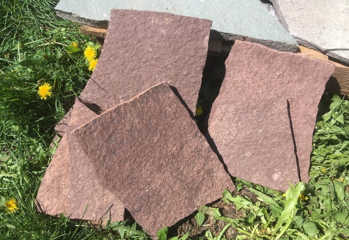 Плитняк лемезит бордовый для цоколя 1,5-2 см купить в Губахе