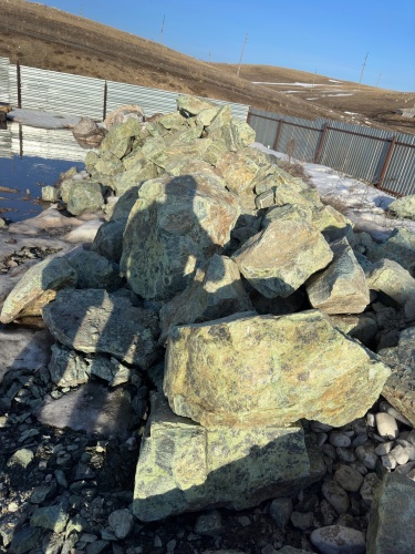 Камни для ландшафтного дизайна зелёные 10-60 килограмм купить в Губахе