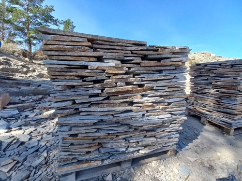 Плитняк златолит серебристый для фасада купить в Губахе